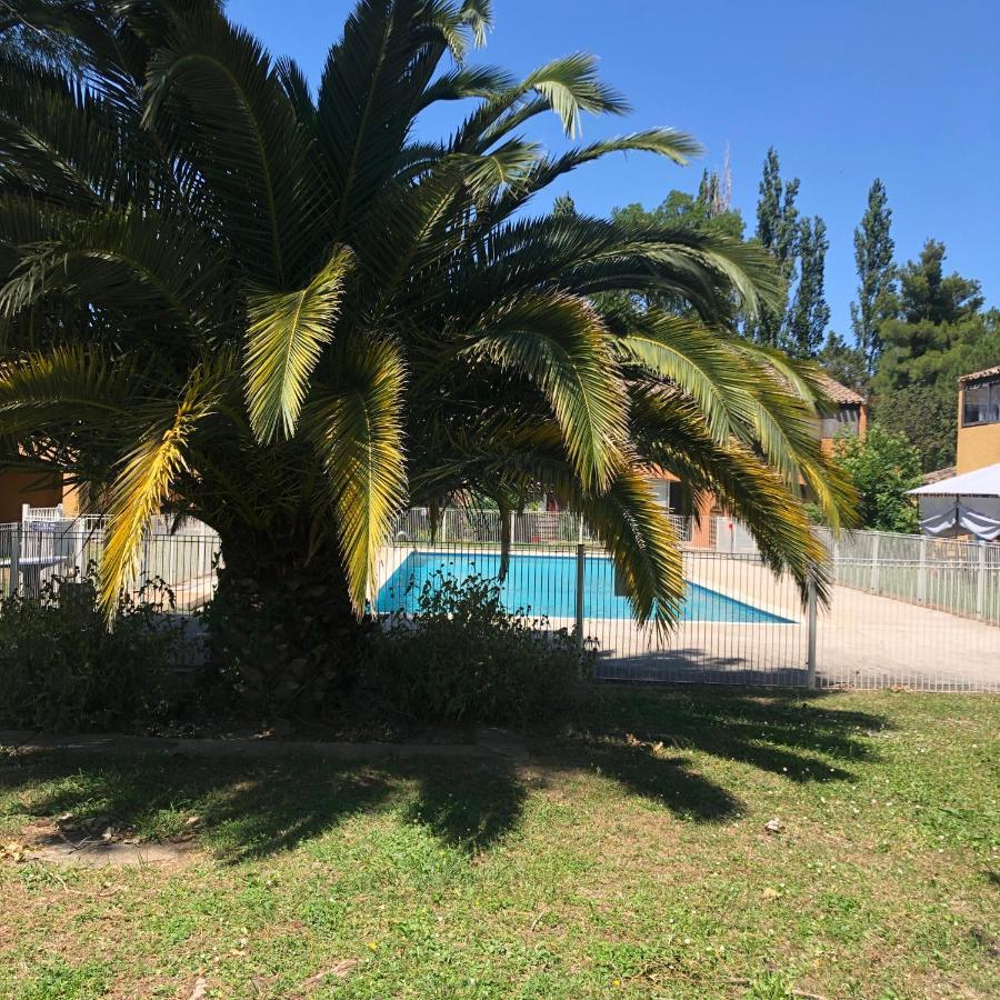 Appartement Village 9 En Residence De Vacances En Camargue Арль Экстерьер фото